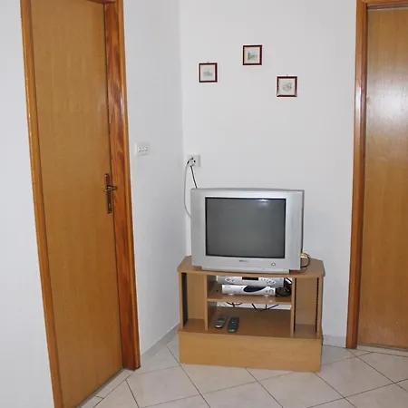 In 14990 * Mali Lošinj