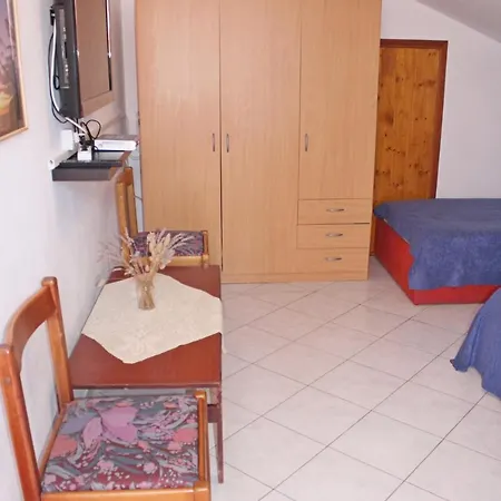 In 14990 Appartement Mali Lošinj