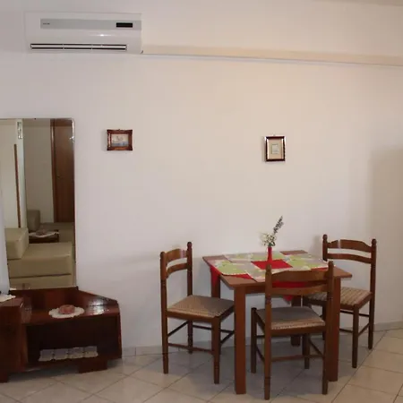 In 14990 Mali Lošinj