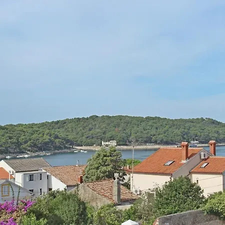 In 14990 * Mali Lošinj